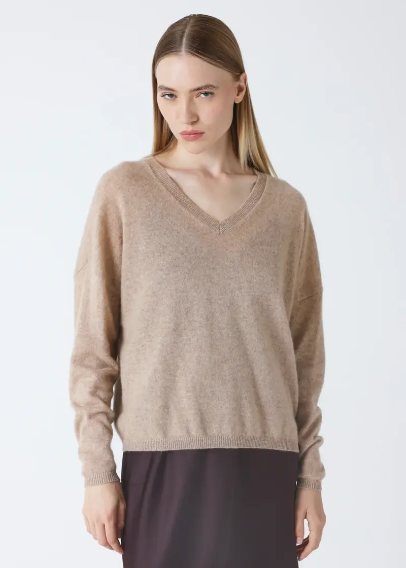 Absolut cashmere alicia chestnut