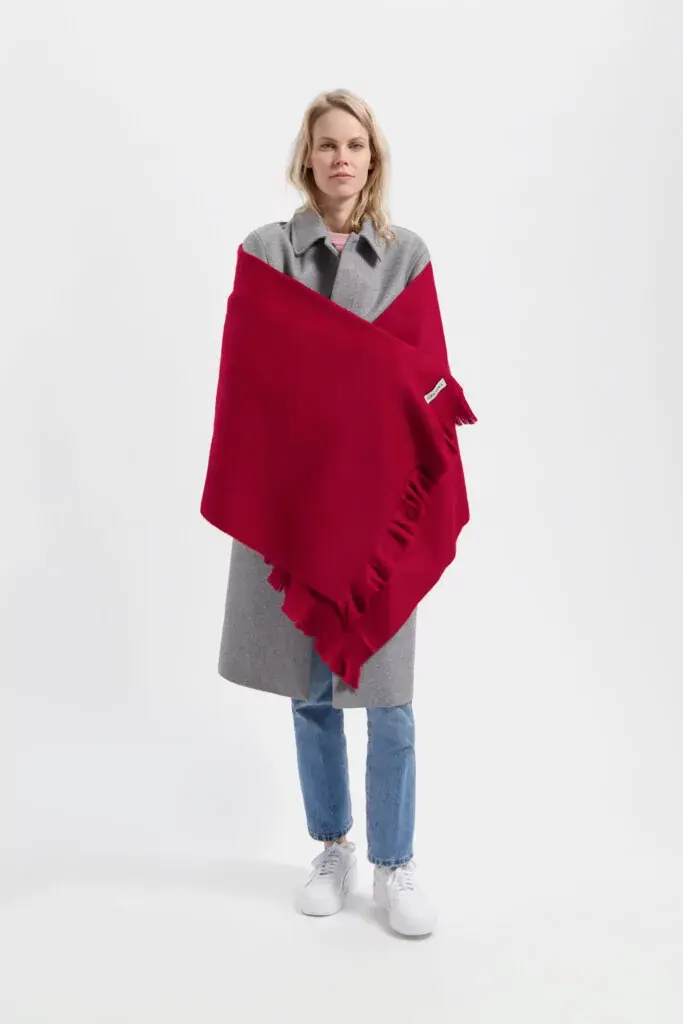 Alpaca Loca - Scarf - Ruby red