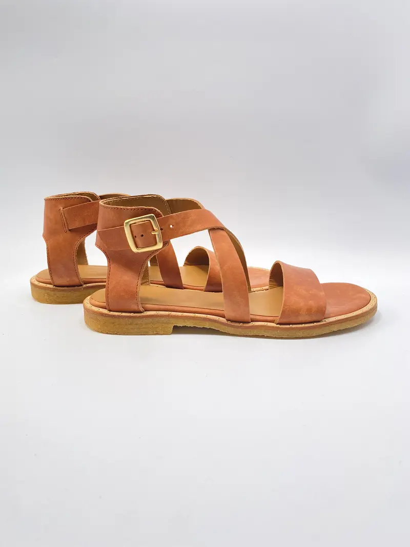 Angulus sandal strap studs tan 1789