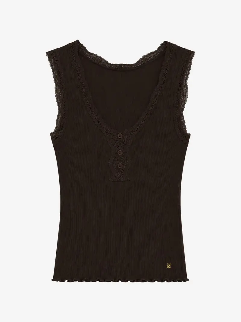 arlynn singlet chocolate torte