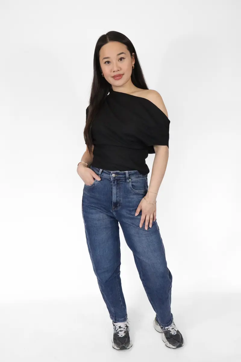 Avery Petite Balloon Jeans - Stretch