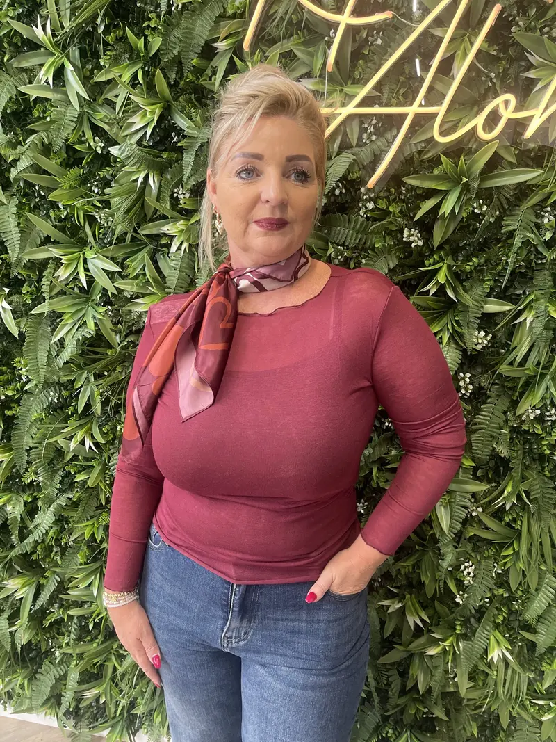 Basic mesh top bordeaux