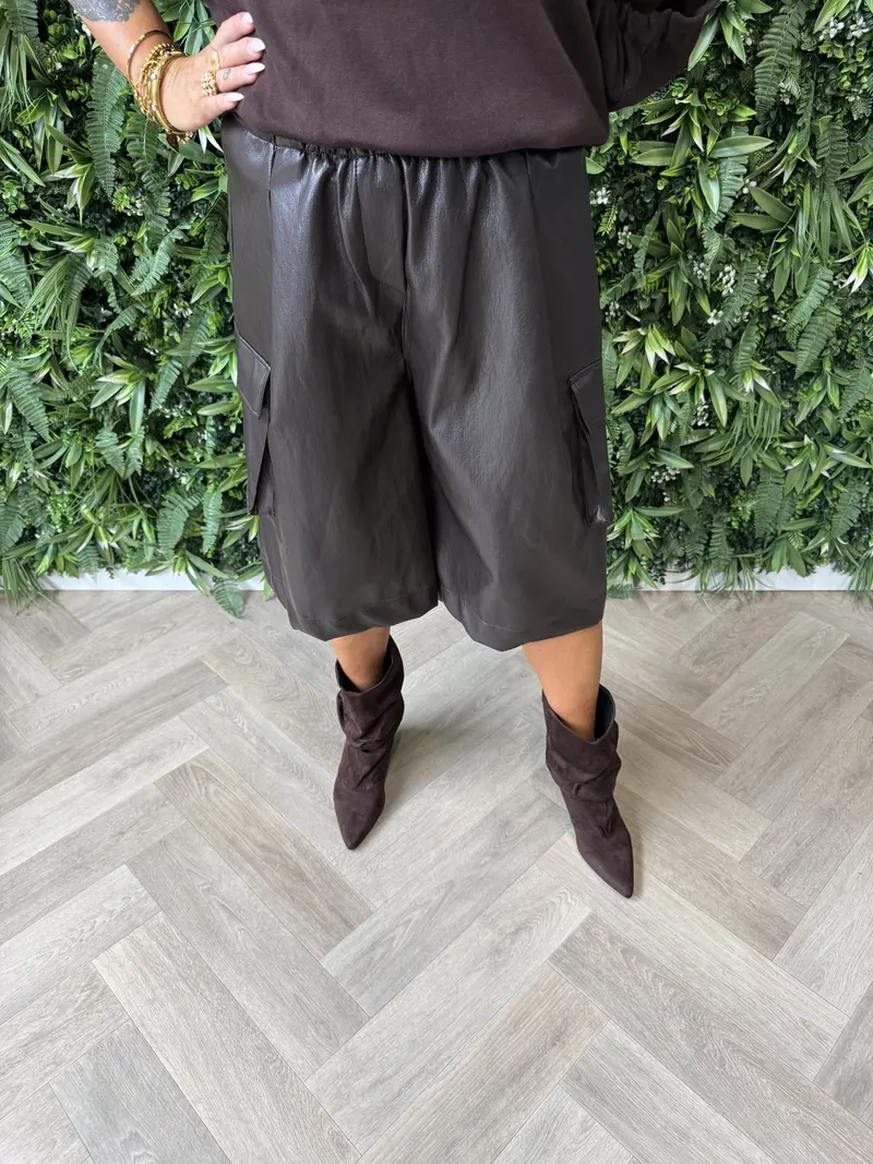 Bermuda cargo leatherlook donkerbruin