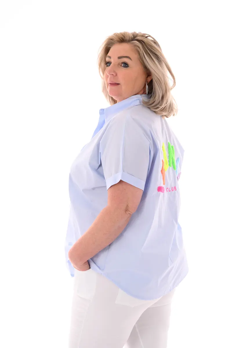 Blouse korte mouwen iconic lichtblauw