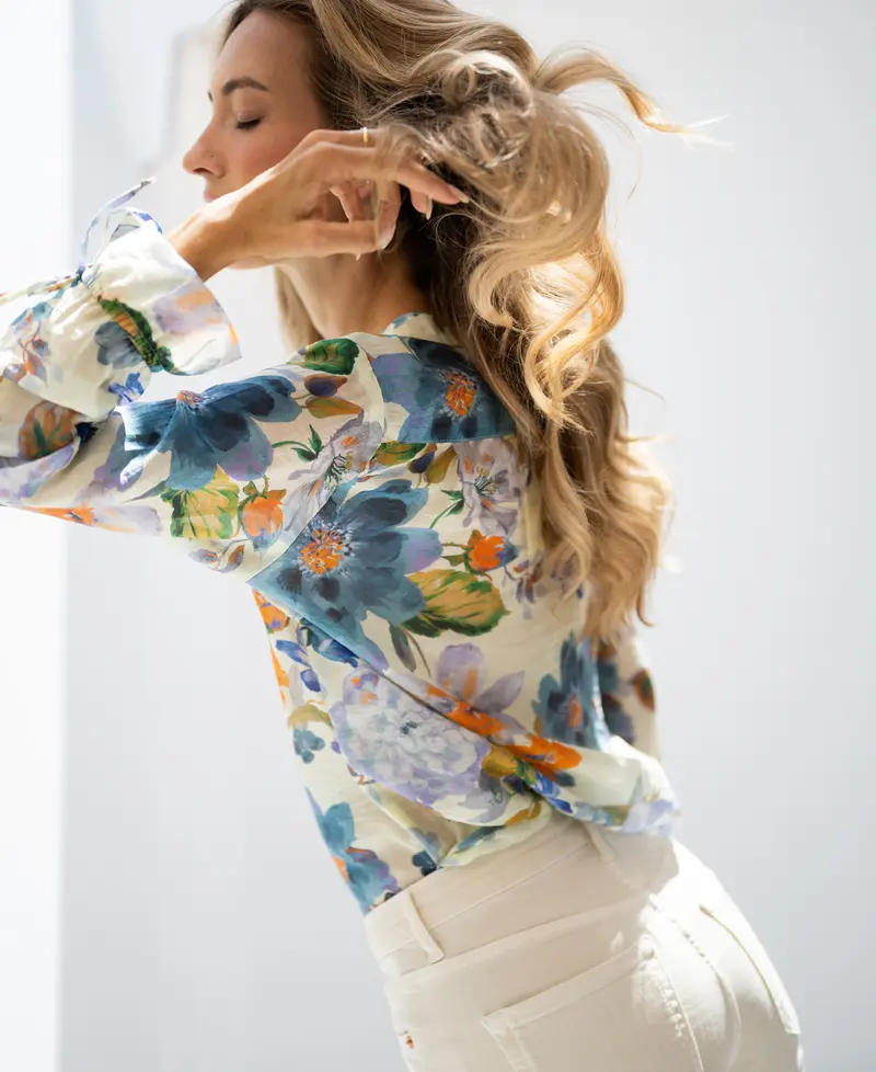 Blouse LA BINOCLE Lichtblauw Bloemenprint
