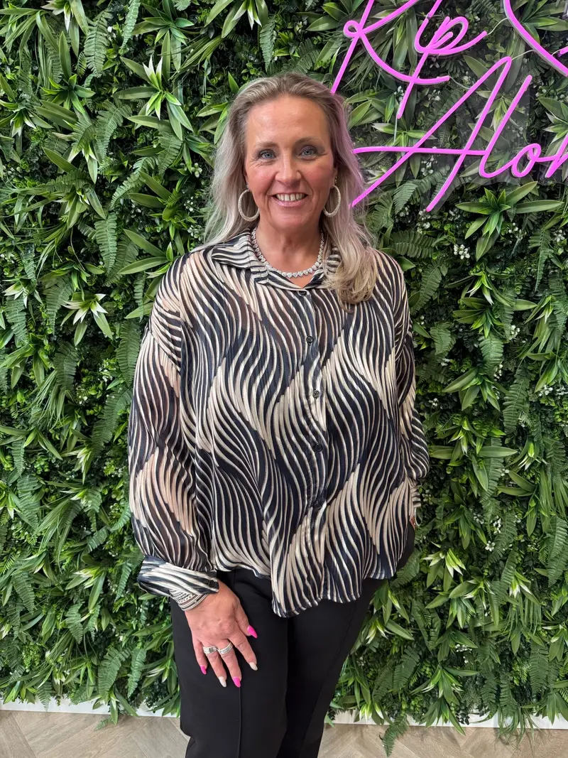 Blouse lines zwart