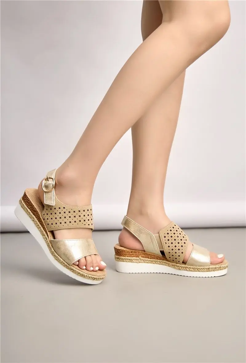 Charissa Gold Sleehak