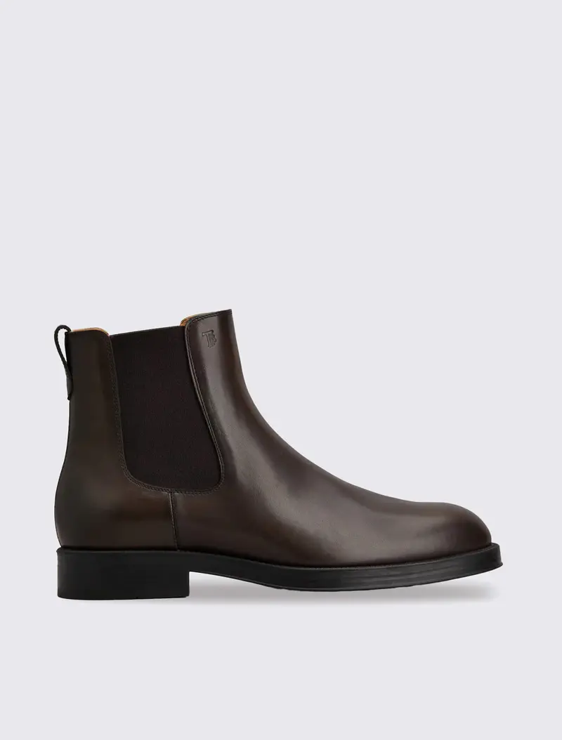 Chelsea Ankle Boots in Leather
