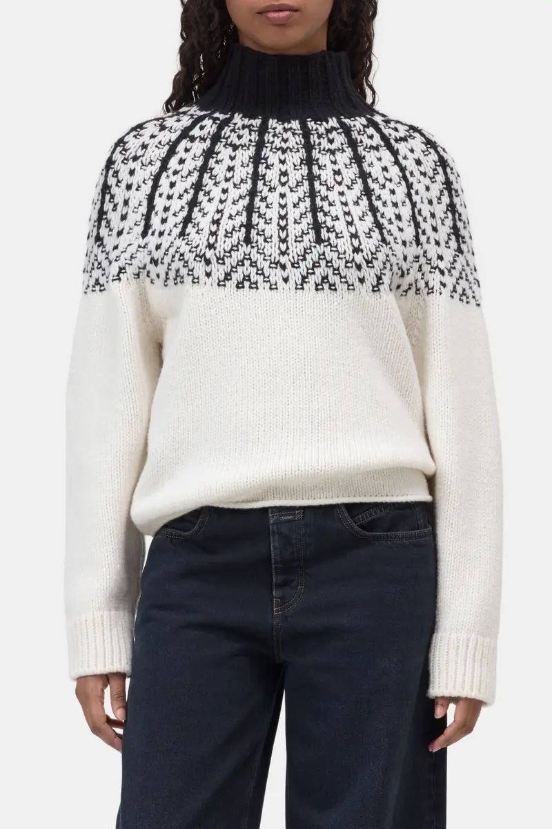 Closed Two tone trui