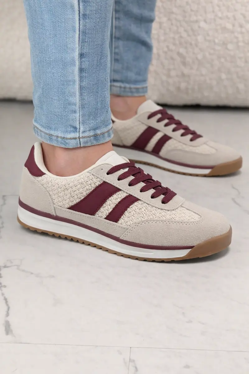 Dina Bordeaux Sneaker