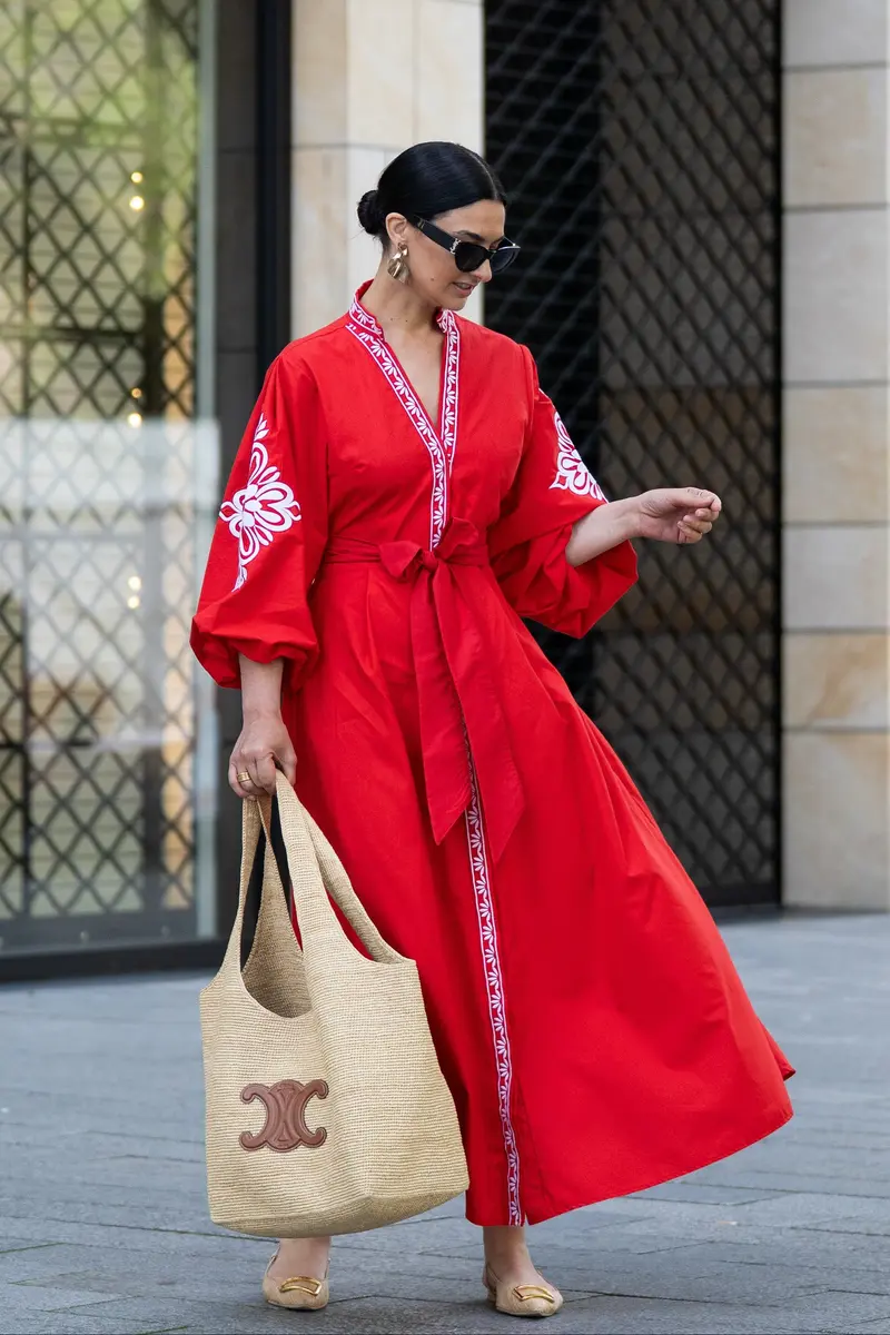 Dress Beatrice Embroidery Red