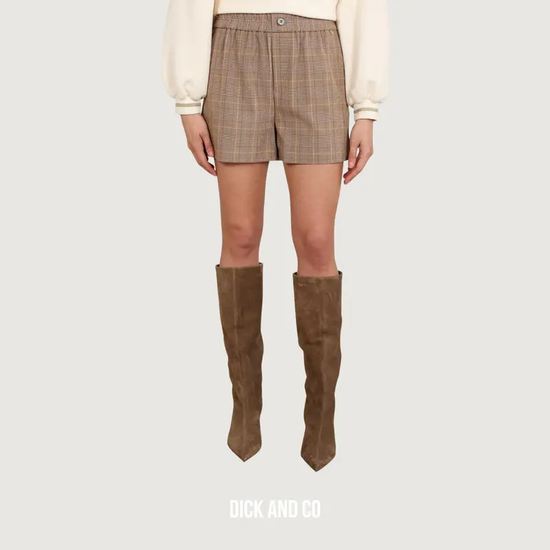 Esmee short Check