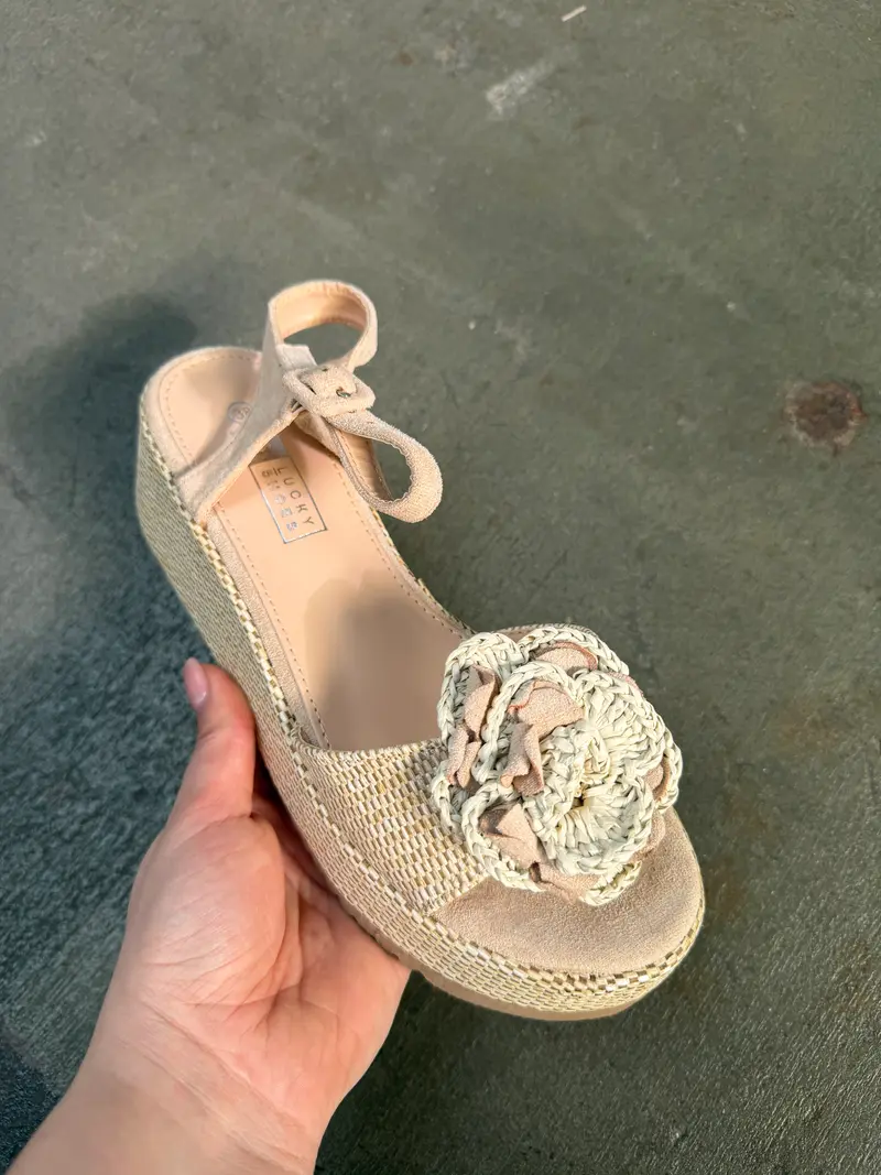 Flower Beige Sleehak