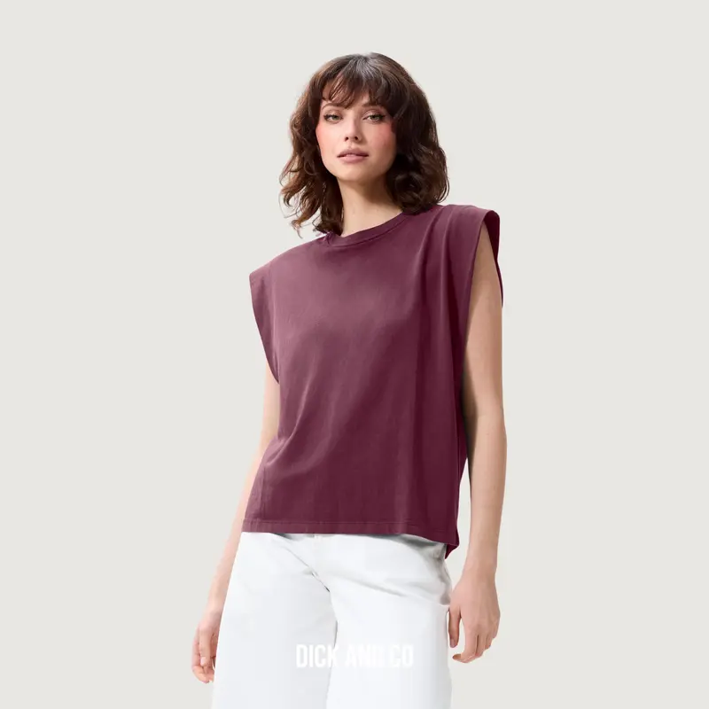 Folded shoulder singlet