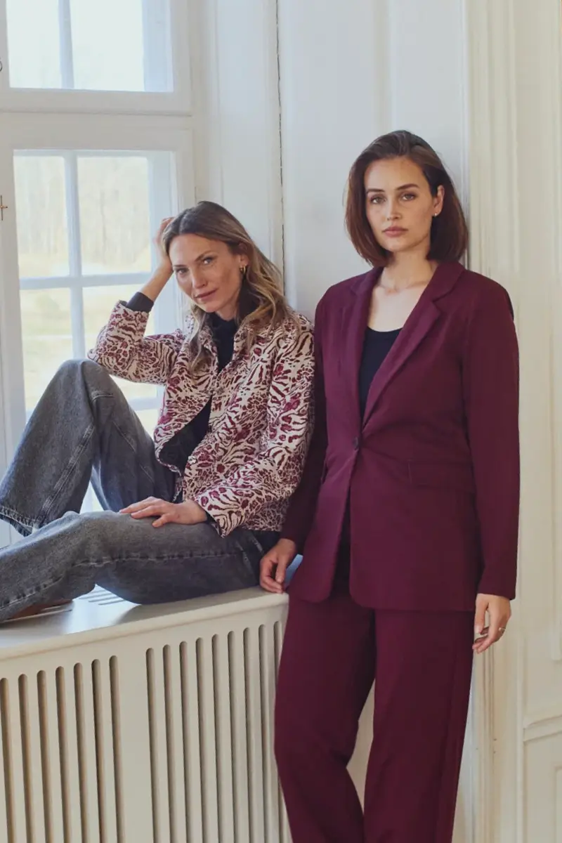 FREEQUENT blazer