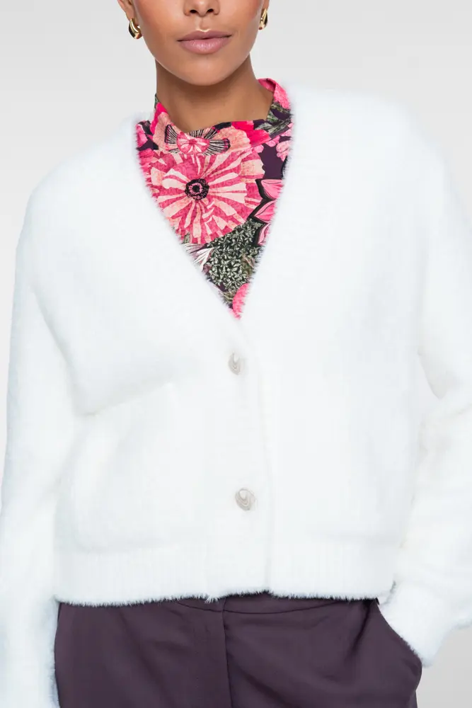 GEISHA VEST V-NECK HAIRY off white