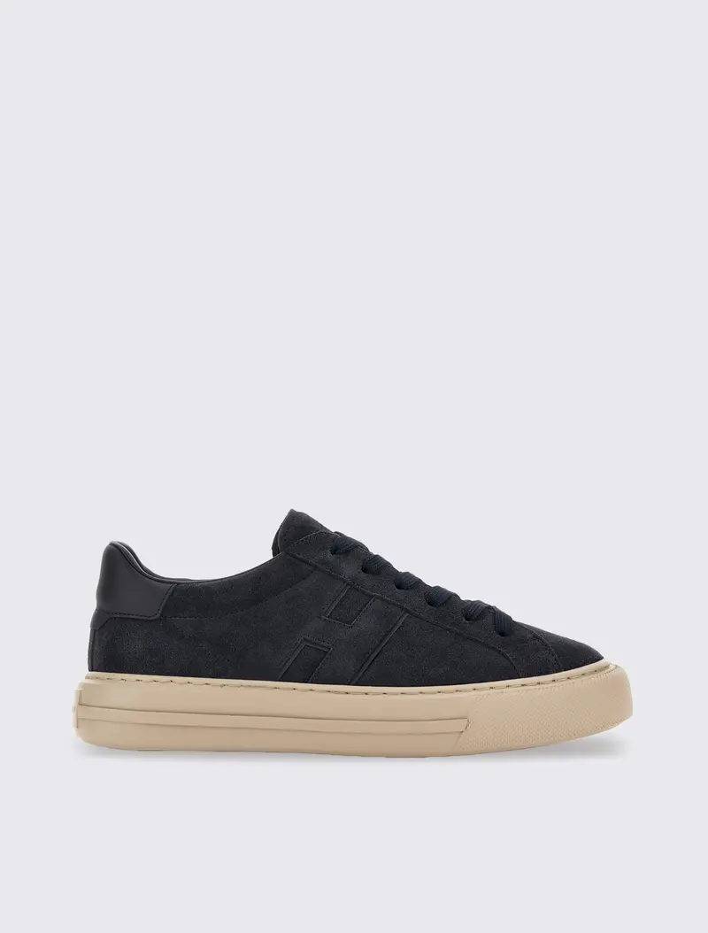 H691 Sneakers