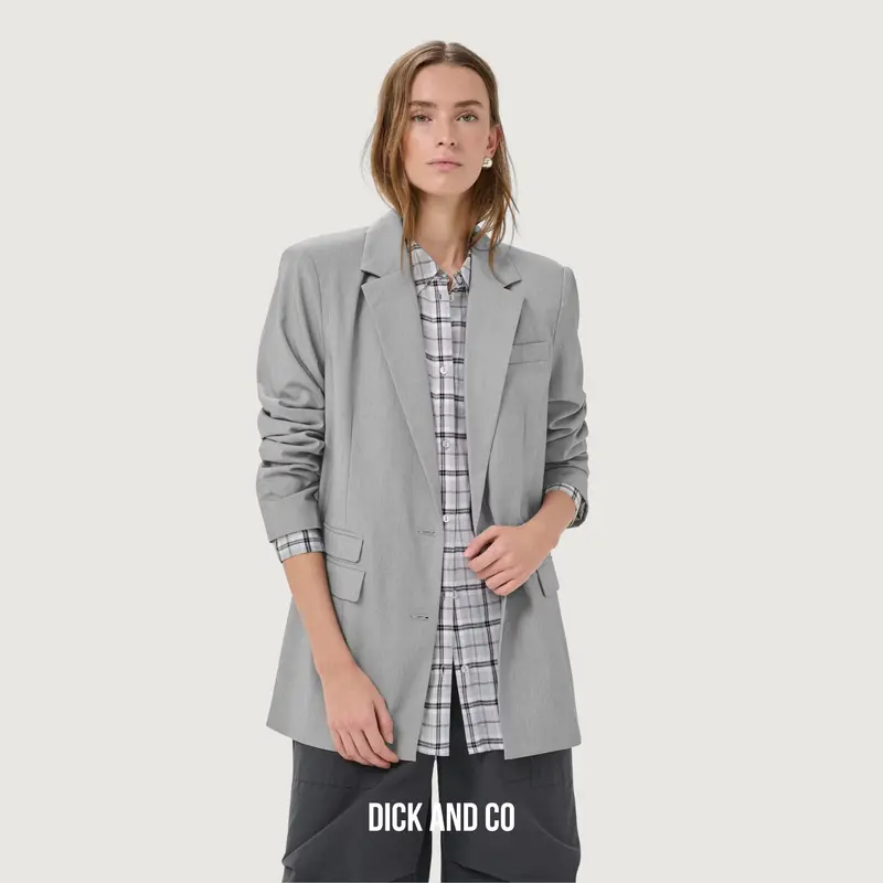 Hanna Blazer