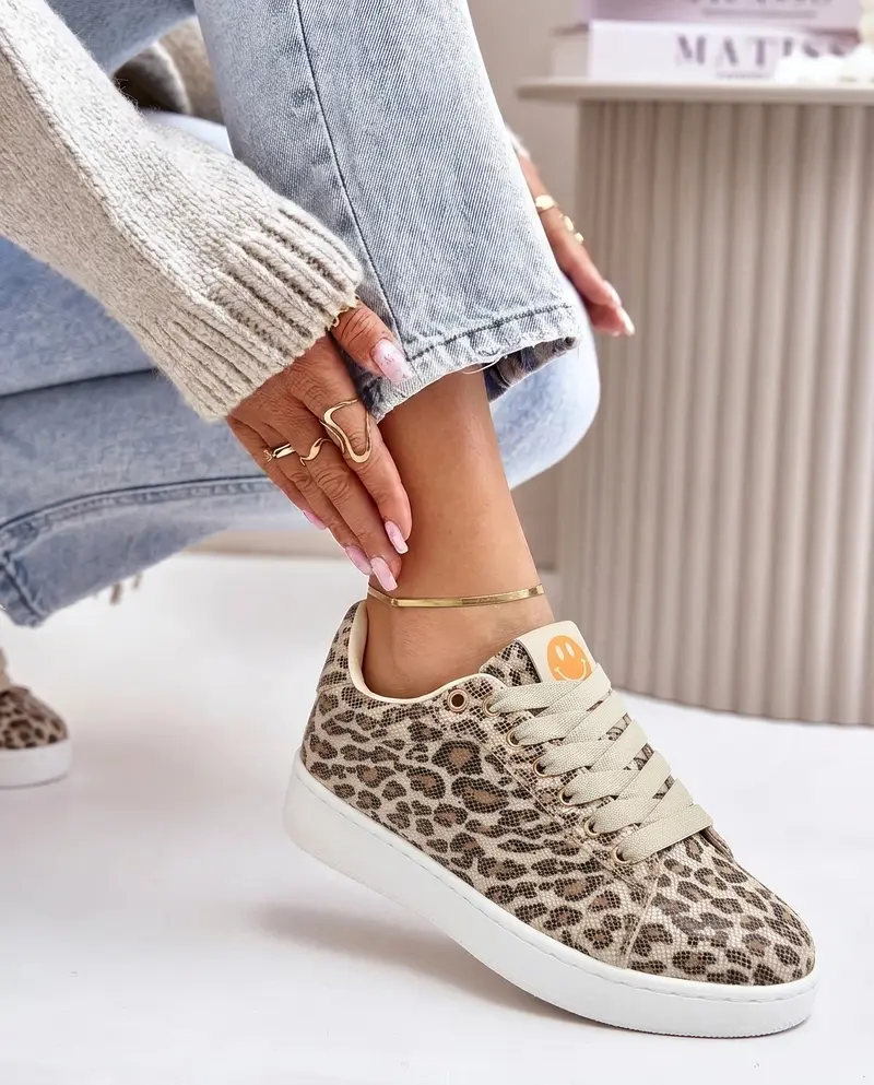 Happy Leo Sneaker