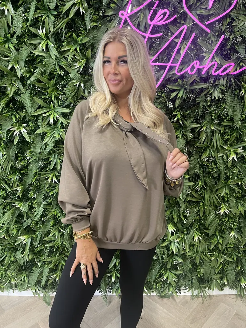 Hoodie met studs taupe