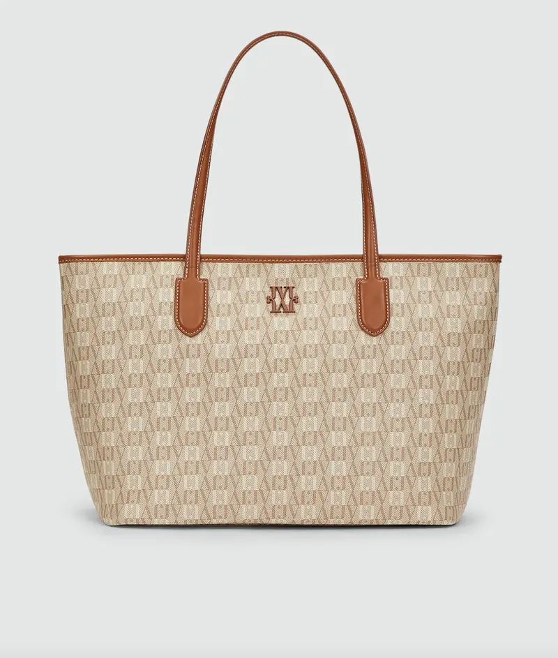 huda beige