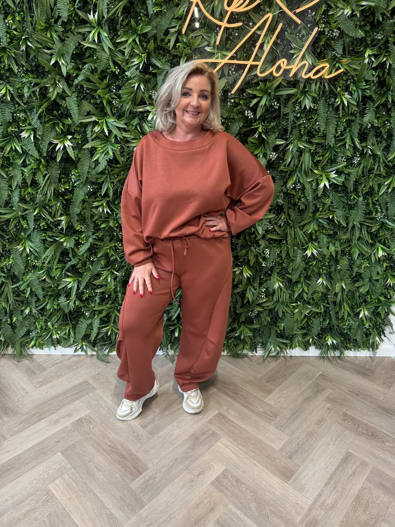 Joggingspak met brede hals uni terracotta