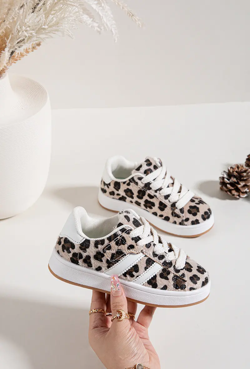 Kids Leo Stripe Sneaker