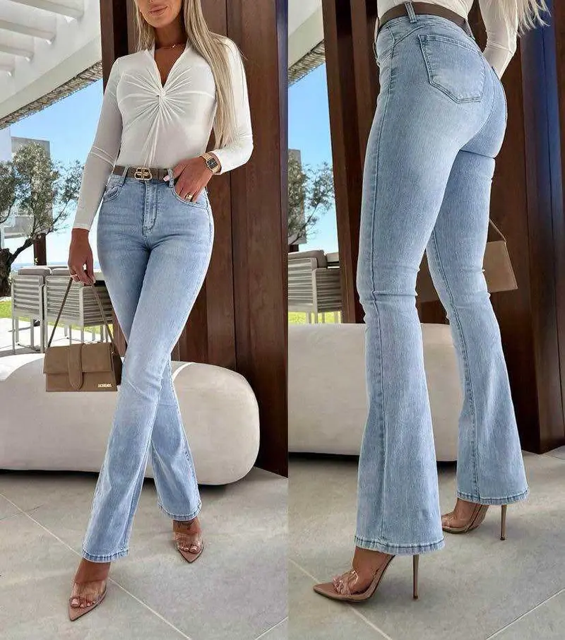 Light Flair Jeans