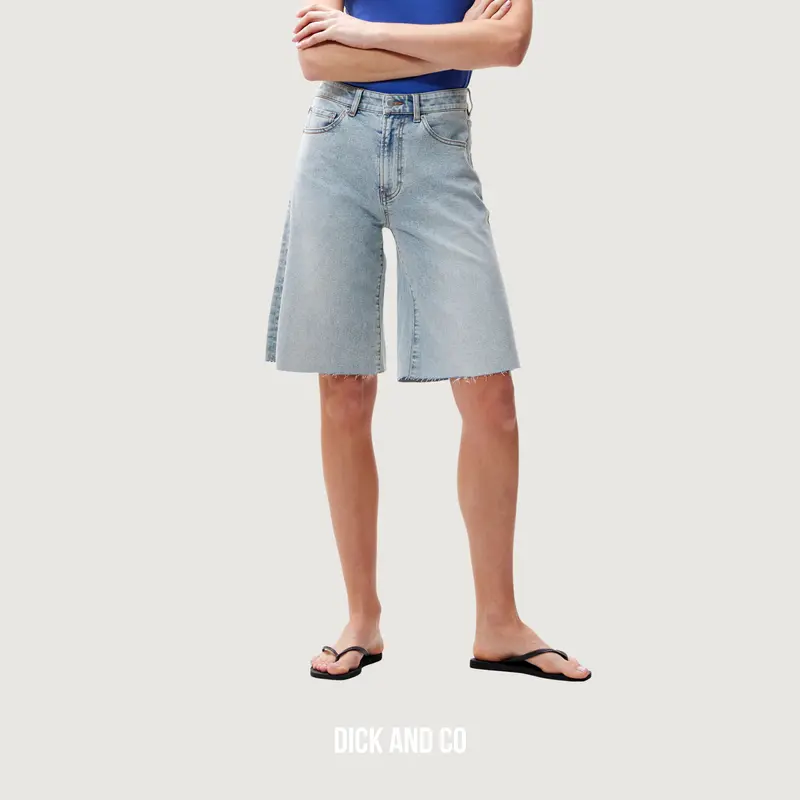 Loose fit jorts