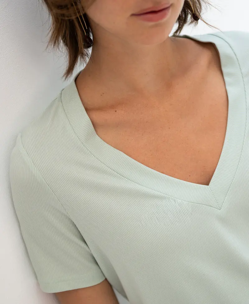 Lyocell T-shirt  LA VIRA Mistgroen