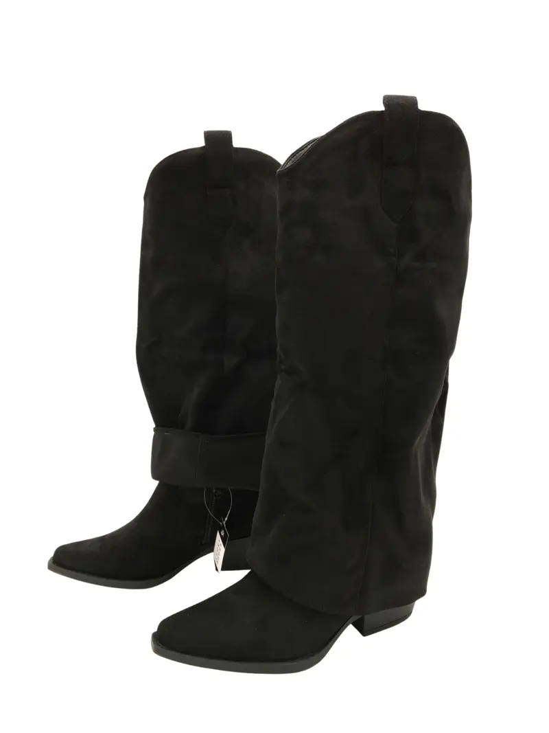 Manouk Omslag Black Boots