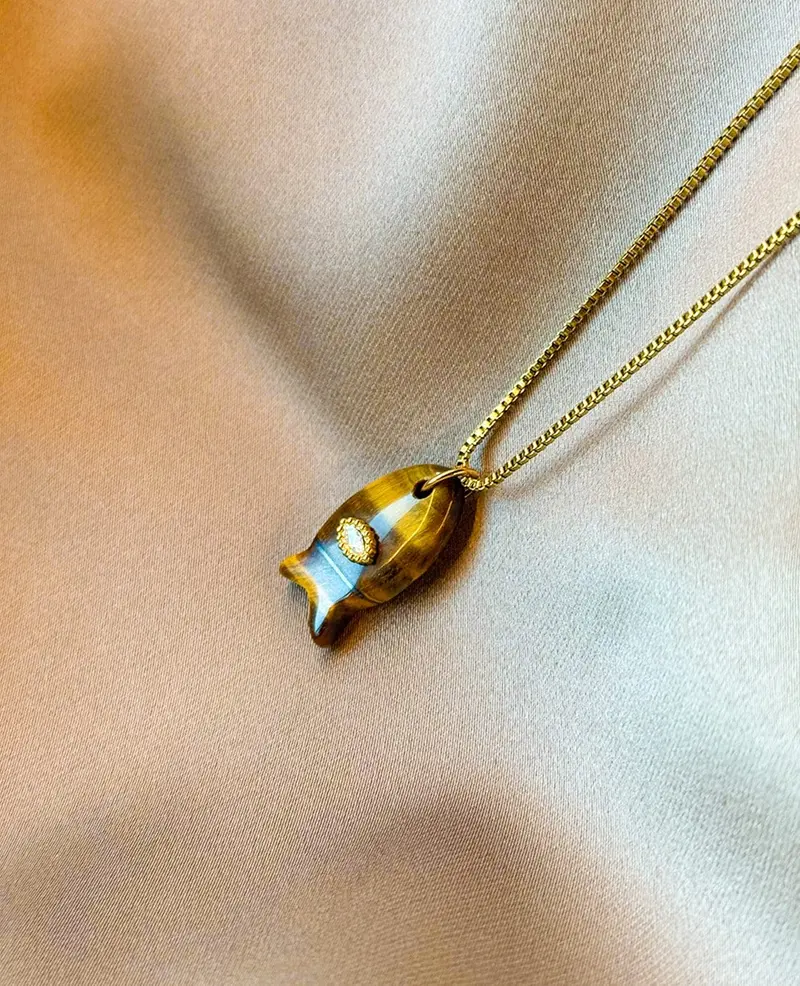 Necklace Fish Charm | Goud / Bruin