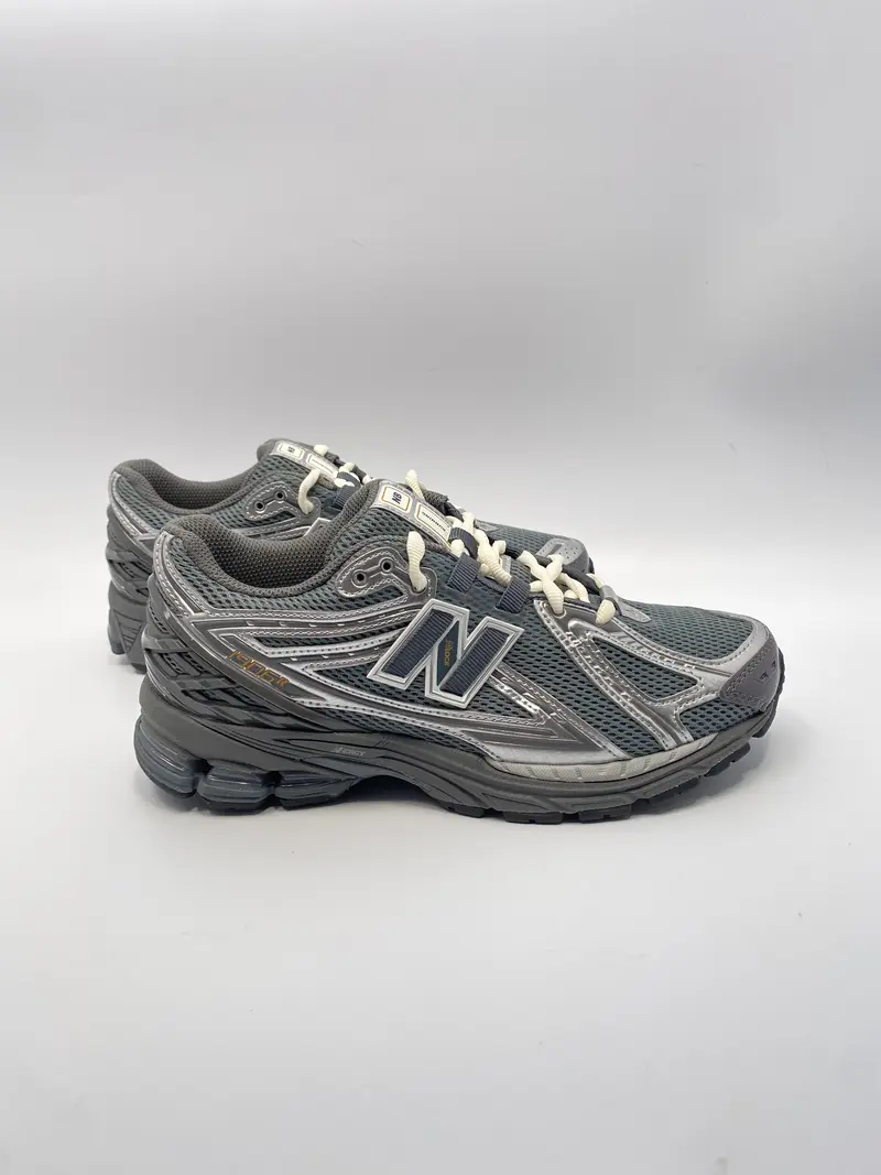 New Balance U19066AT