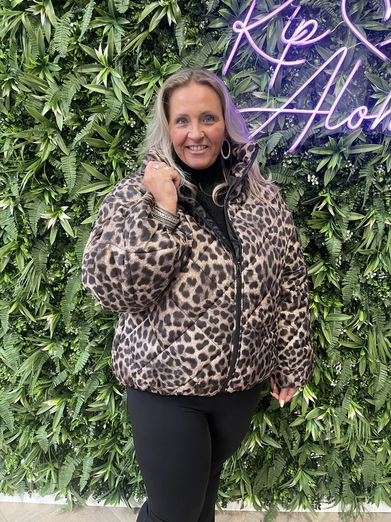 Puffer jas panterprint bruin