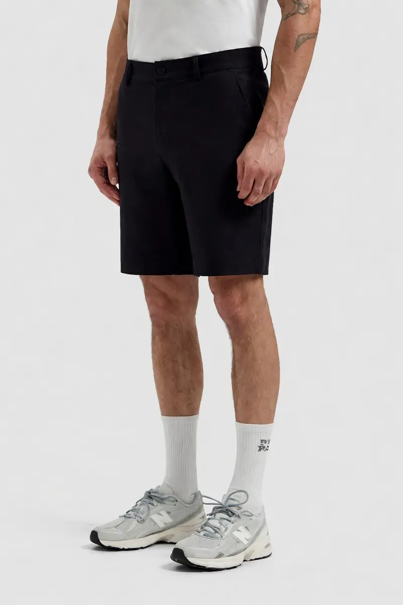 Pure Path - Punta Short Black