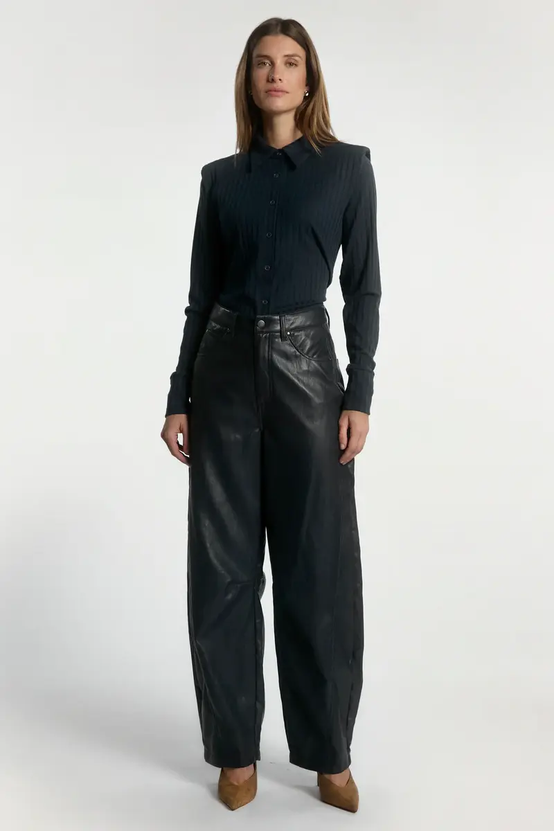 Quin dark blue