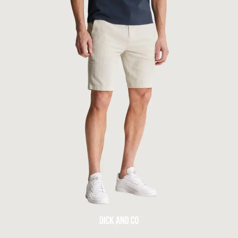 Regular fit chino short