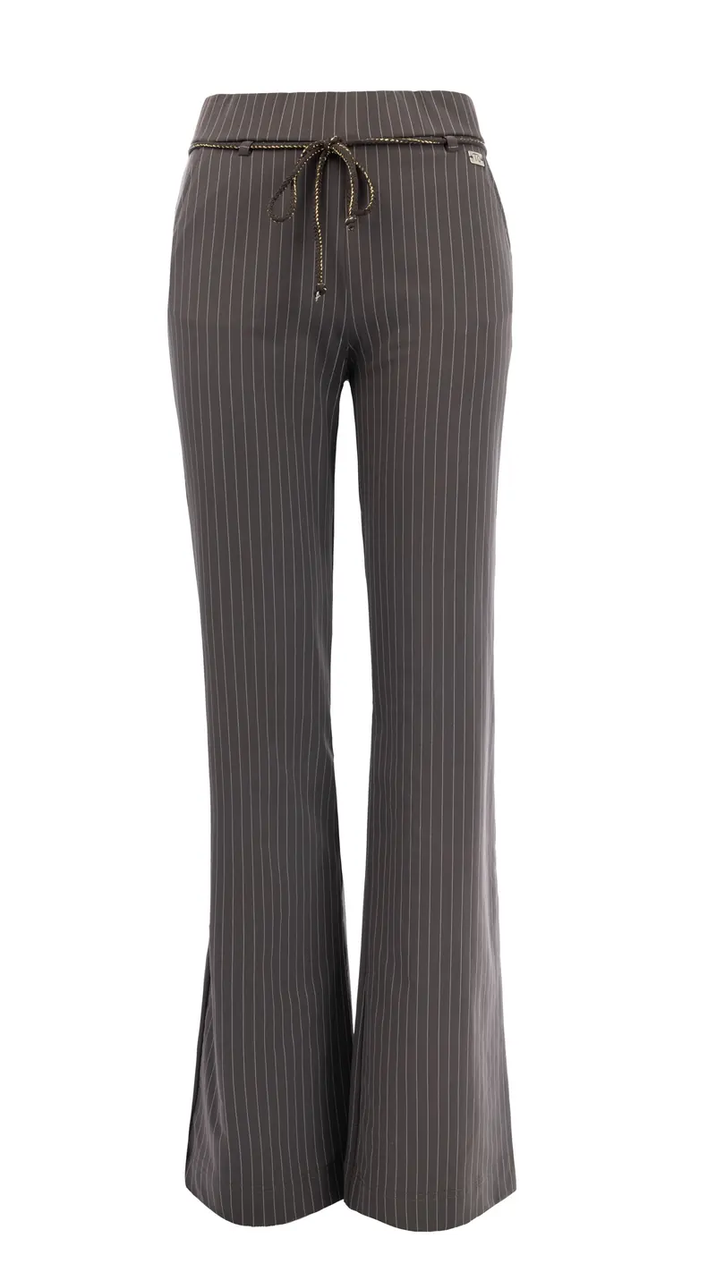 Romee | Pinstripe After Dark