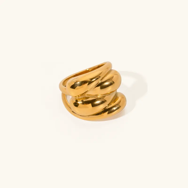 Sona Tvinnad Ring i Guld