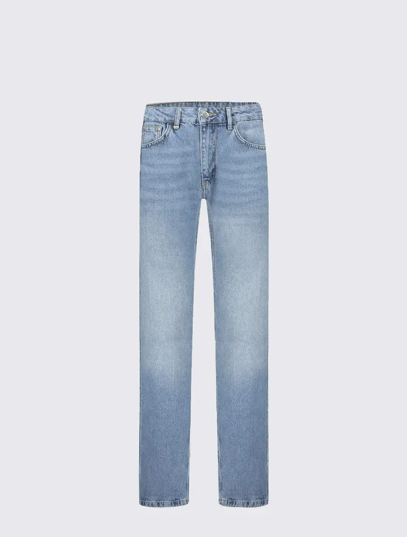 Straight Jeans