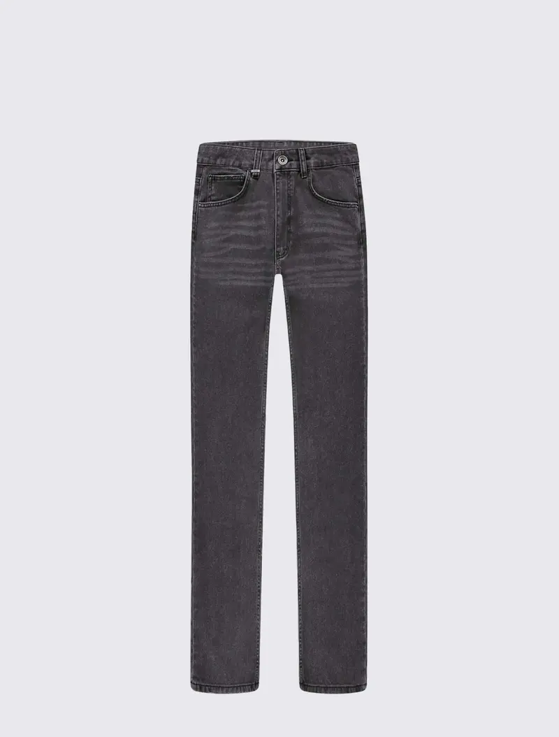 Straight Jeans 11