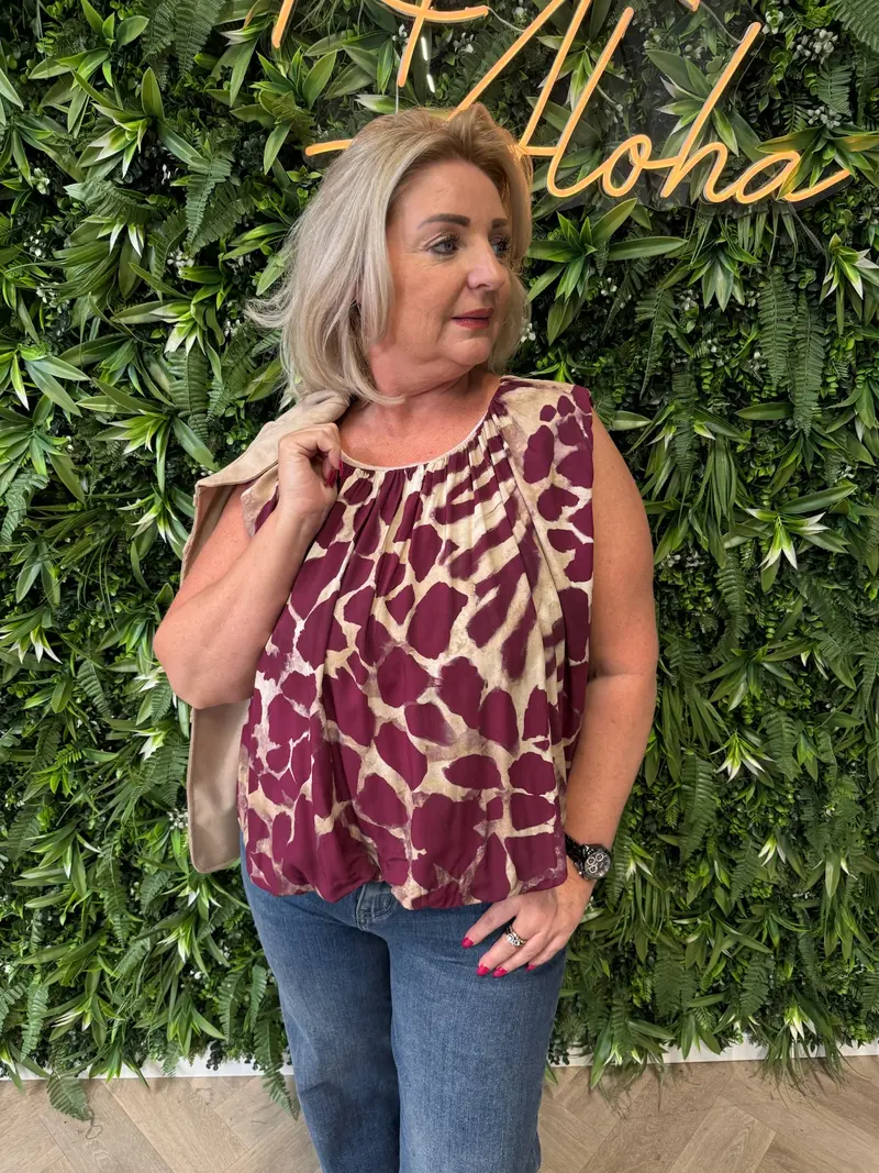Top mouwloos giraffe print cyclaam