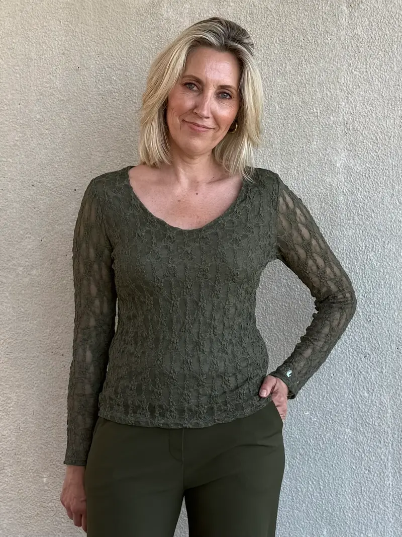 Triple Nine - Kanten Top Lucy Donkergroen