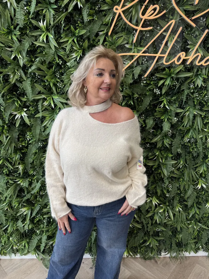 Trui off-shoulder hals detail creme