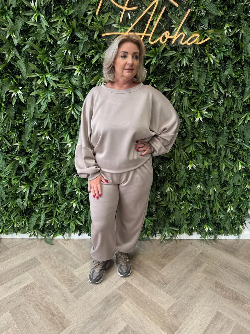 Tweedelig joggingspak comfy beige