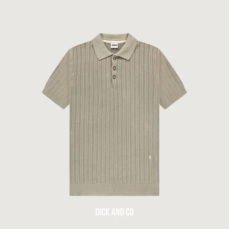 Vertical polo