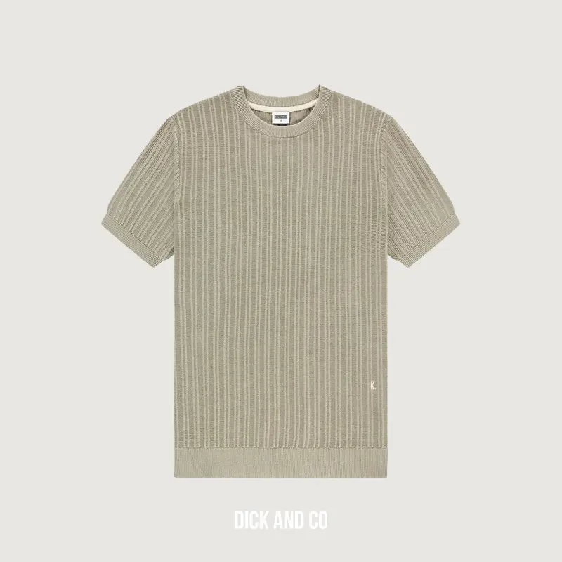 Vertical t-shirt