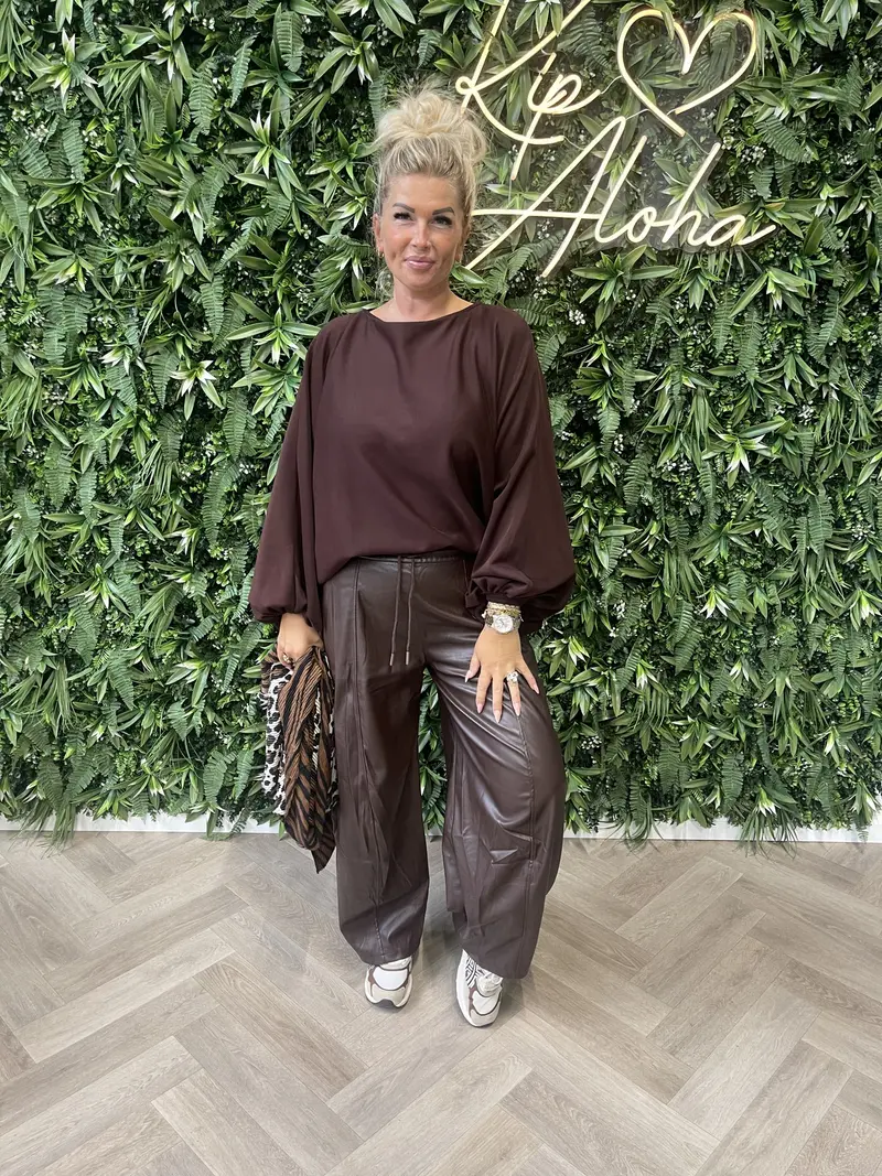 Vleermuis sweater donkerbruin