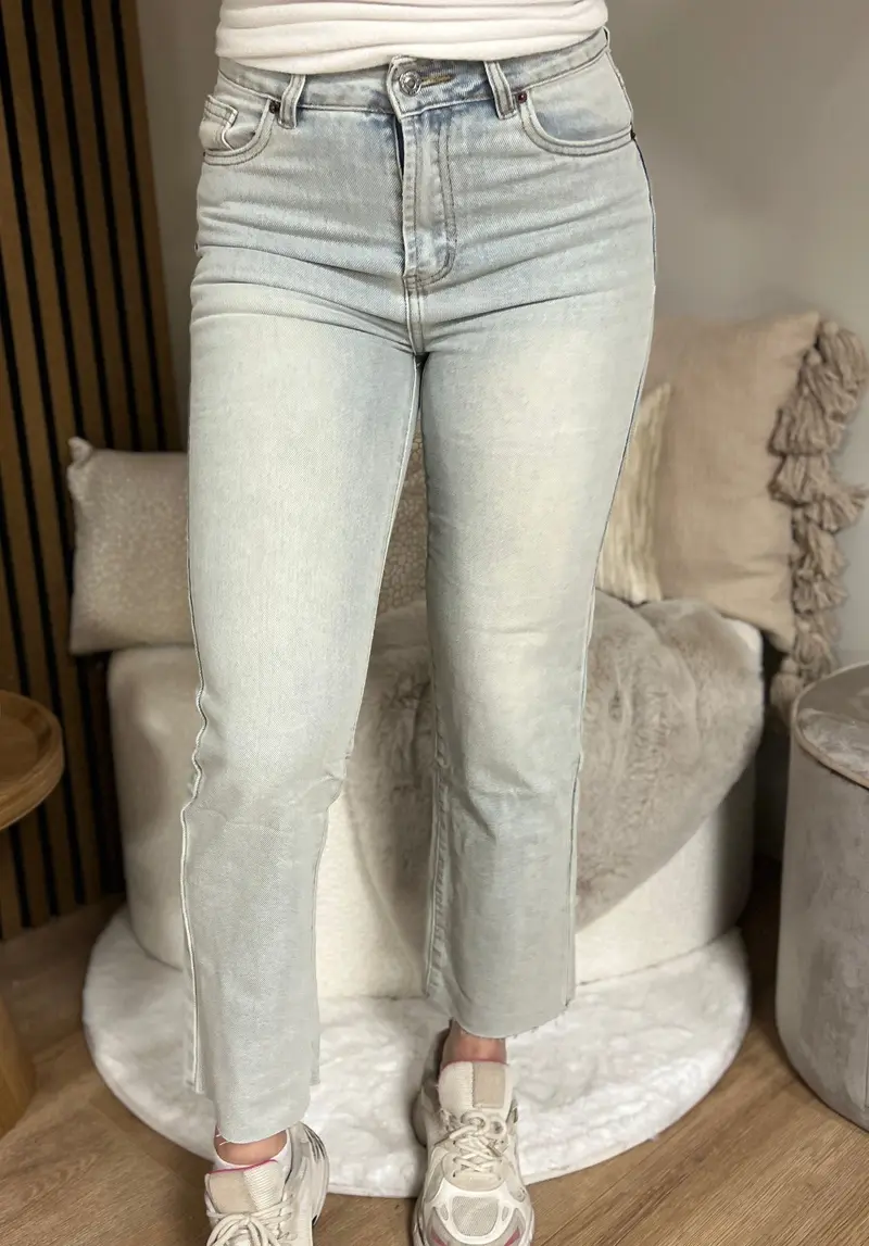 VS Miss - Ruby Cropped Straight Jeans