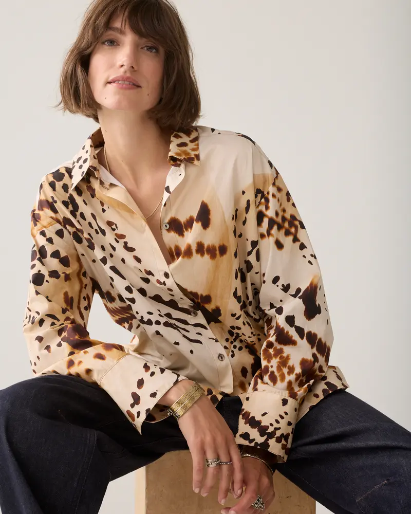 Wear-your-way blouse animal